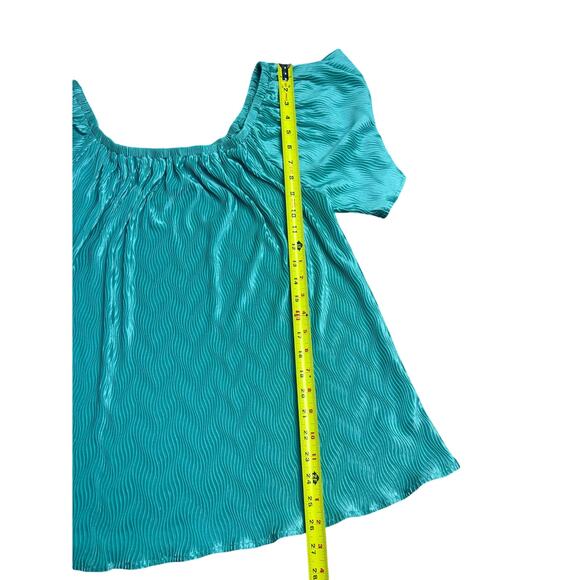 She + Sky Teal Green Pleated Flowy Blouse Women’s Size L Boho Chic Top - Picture 3 of 6
